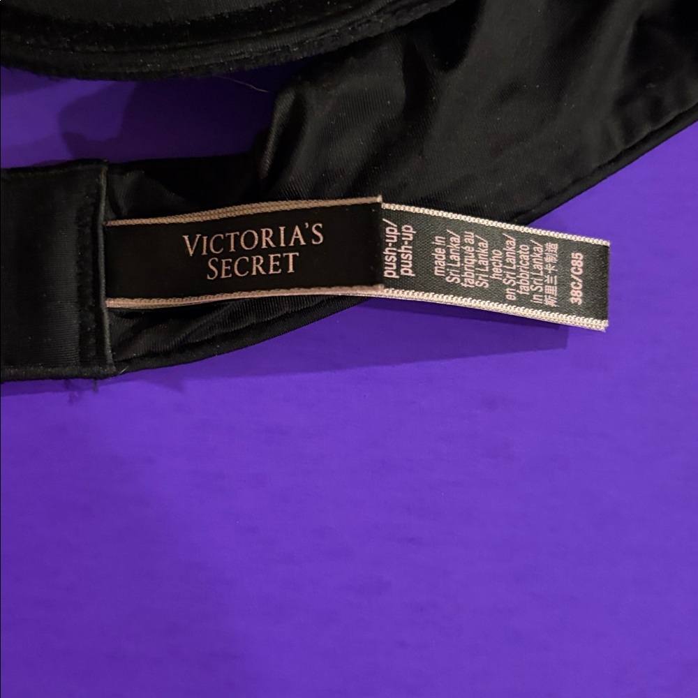 Victoria's Secret Classic Black Bra with rhinestone center 2020 style